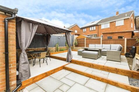 Outdoor Entertaining