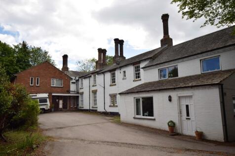 External View Millhouse