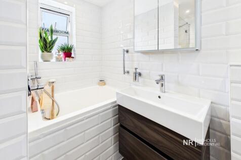 Bathroom Extra Photo