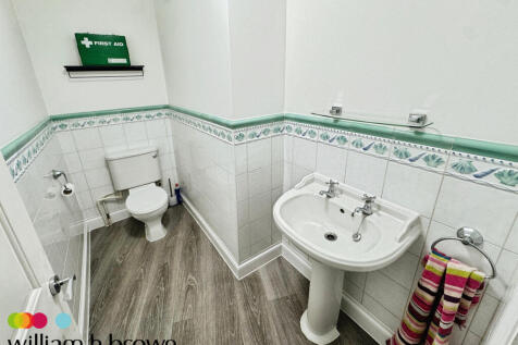 Pier Avenue, CLACTON-ON-SEA photo 5