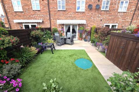 rear garden.jpeg