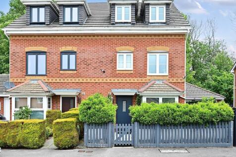 Ferndown Close