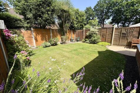 Egdon Close, Ferndown photo 4