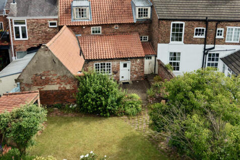 3 Bedroom House - terraced for Sale