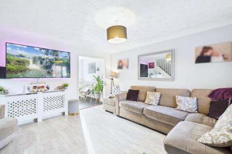 CAM01909G0-PR0464-STILL017