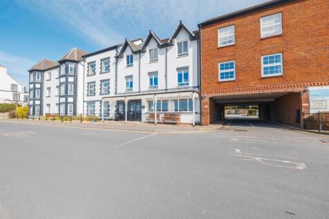 Deeside Court-58.jpg