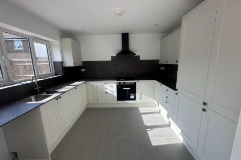 Henry Square, Polegate, East Sussex, BN26 6GR photo 3