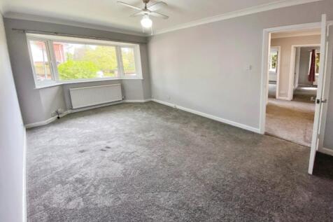 Flat 1, 2 Stirling Road photo 3