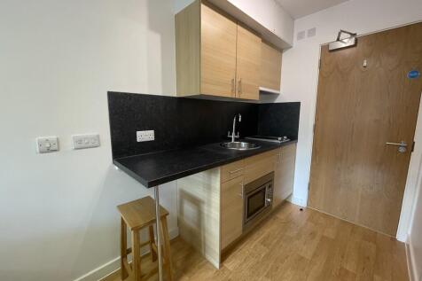 Entrance/ Kitchen