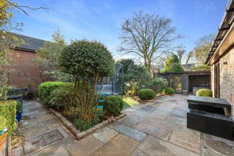 The Coach House External-10.jpg