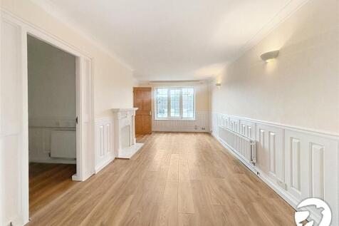 Roseberry Gardens, South Orpington, Kent, BR6 photo 3