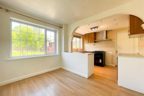 Webster Close, Kimberworth, S61 photo 5