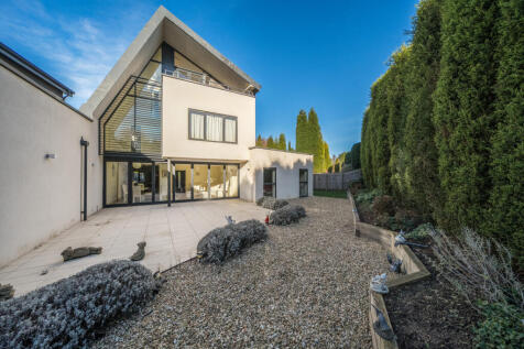 Orchard Close, Almondsbury, BS32. 5 bedroom detached house for sale