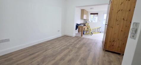 Chaucer Avenue, Hounslow photo 4
