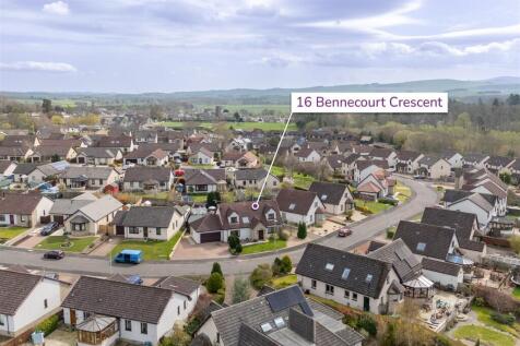 16_bennecourt_crescent-1.jpg