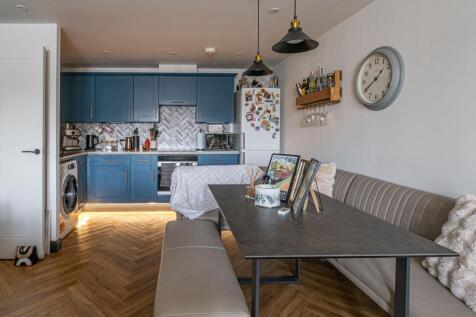 Lounge/Kitchen/Dining