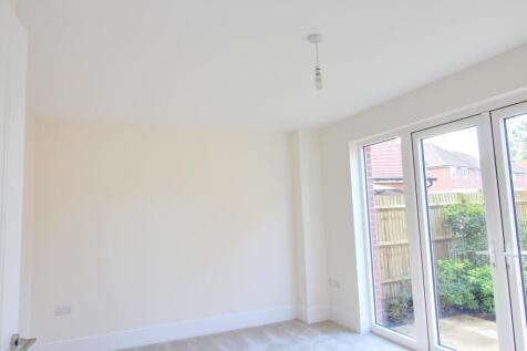 Nicholson Way   Waterlooville   UNFURNISHED photo 5