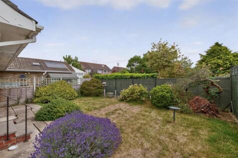 For Sale by Aspire Residential | Adur Avenue