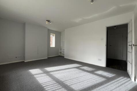 Paston Ridings, Peterborough, PE4 photo 5