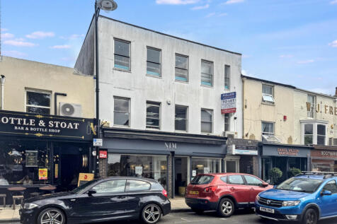 4 Bedroom Commercial for Rent