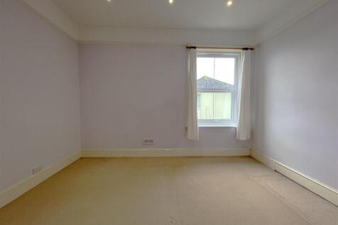 bedroom 3.jpg
