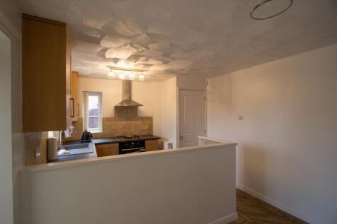 Far Field Close, Edenthorpe, Doncaster, DN3 photo 3