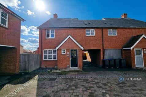 4 Bedroom Semi-Detached in NN5 6UL
