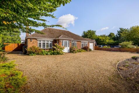 40 Station Road (Surfleet)-7.jpg