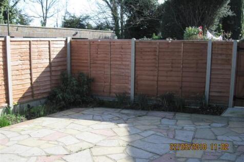 9 Preston Lane rear Gdn.jpg