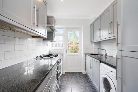 Hanover Walk, Weybridge, Surrey, KT13 photo 3