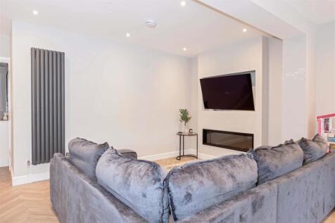 Barrington Close_9.jpg