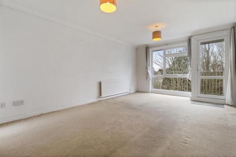 41 Dorchester Gardens-008.JPG