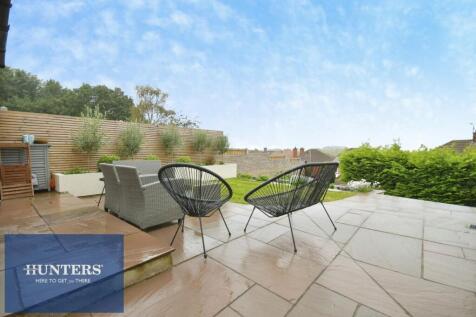REAR GARDEN 01.jpg