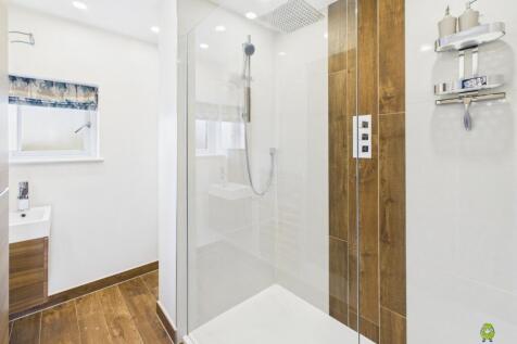 Presented by James at EweMove Bexleyheath and Dart