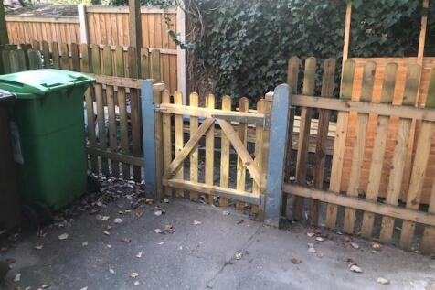 Fence 7.jpg