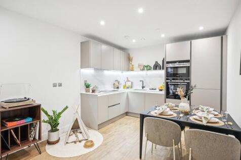 1 bed flat to rent Chelsham Rd, London SW4