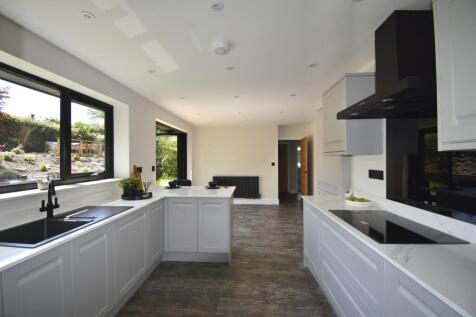 Fitted Dining Kitchen