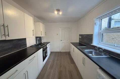 Clare Road, Bootle, Merseyside, L20 photo 5