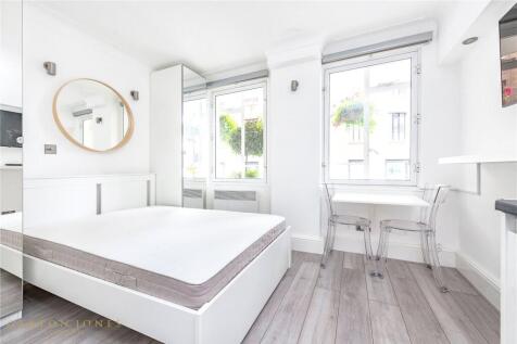 Reception/Bed