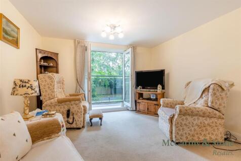 8703861-interior14.jpg