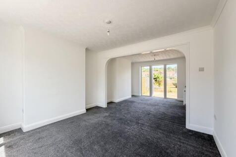 Redlands Lane, Fareham, PO14 1HD photo 4