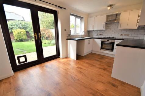 Clover Avenue, Bishops Gate photo 4