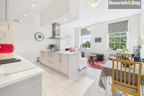 Open Plan Kitchen / Living Diner