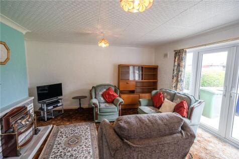 Living Room (2)