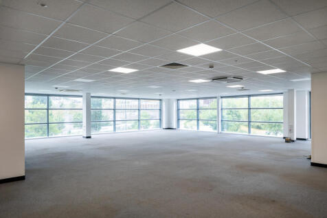 Commercial Property to rent Image 9