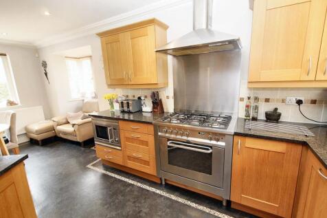 Family Dining Kitchen