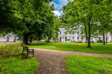 Park Crescent, Worthing Central, Worthing, West Sussex photo 5