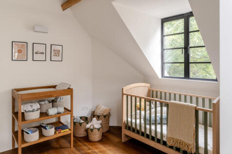 308072 - 20250902-TMH_NETHERHALL-GDNS-46_HI_RES...