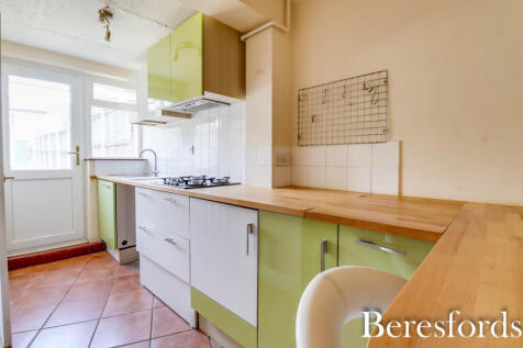 Crescent Road, Warley, CM14 photo 5