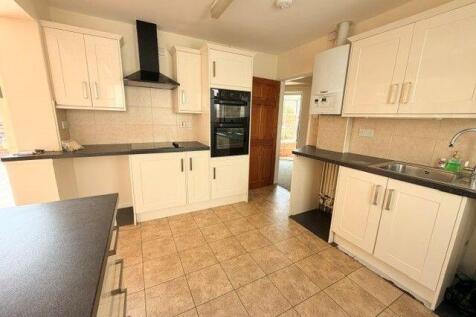 Kimberley Drive, Lydney photo 3